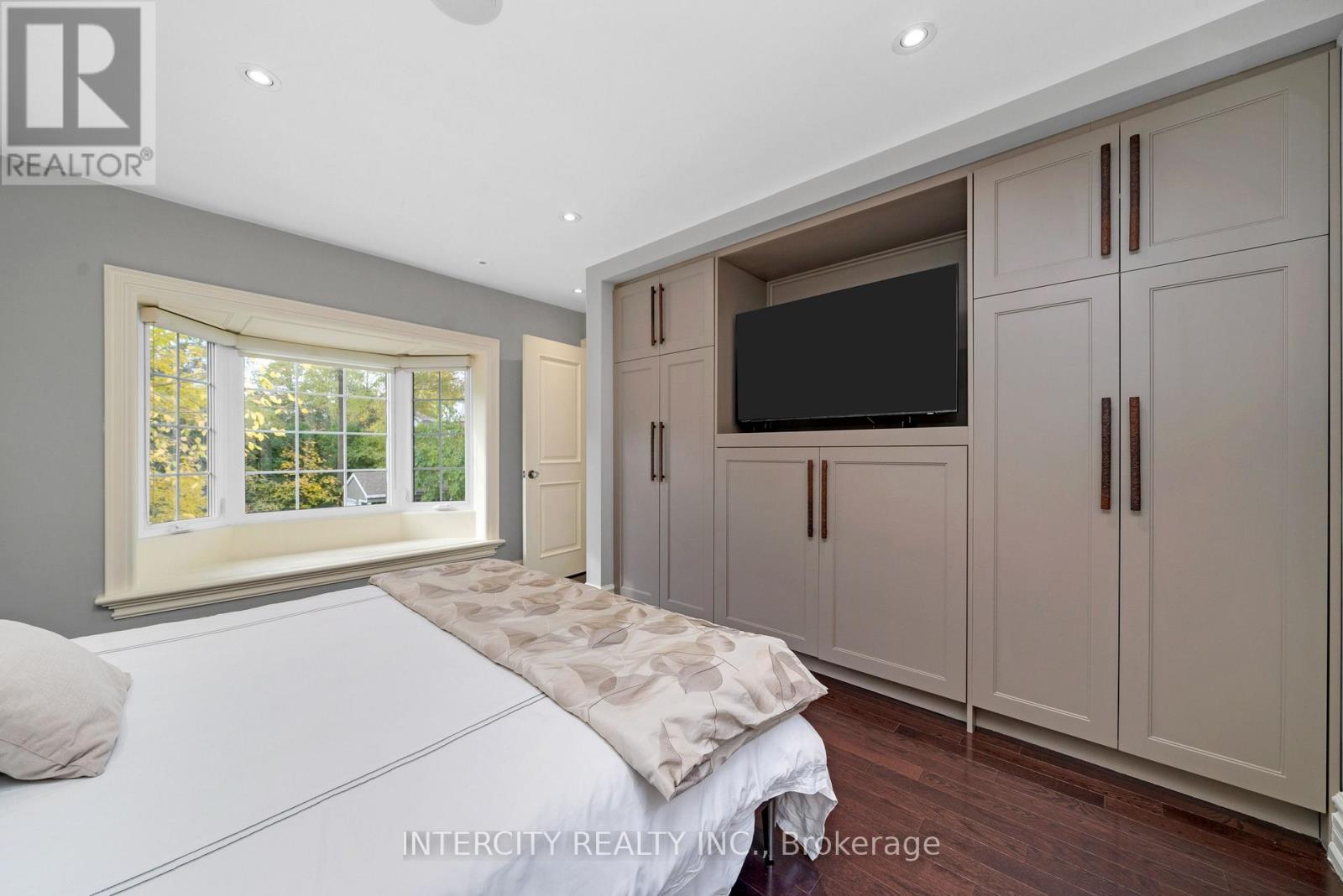 112 Mason Boulevard, Toronto, Ontario  M5M 3E3 - Photo 23 - C12178120