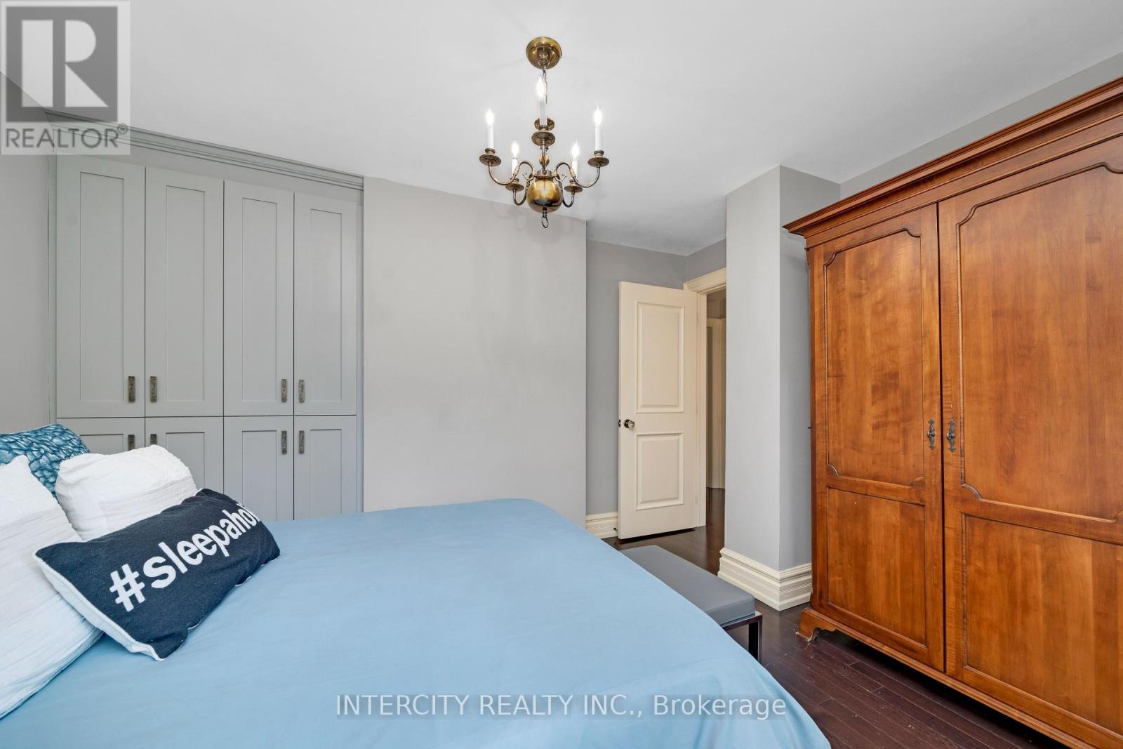 112 Mason Boulevard, Toronto, Ontario  M5M 3E3 - Photo 27 - C12178120
