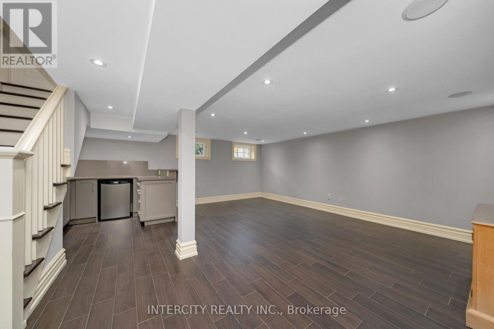 112 Mason Boulevard, Toronto, Ontario  M5M 3E3 - Photo 32 - C12178120