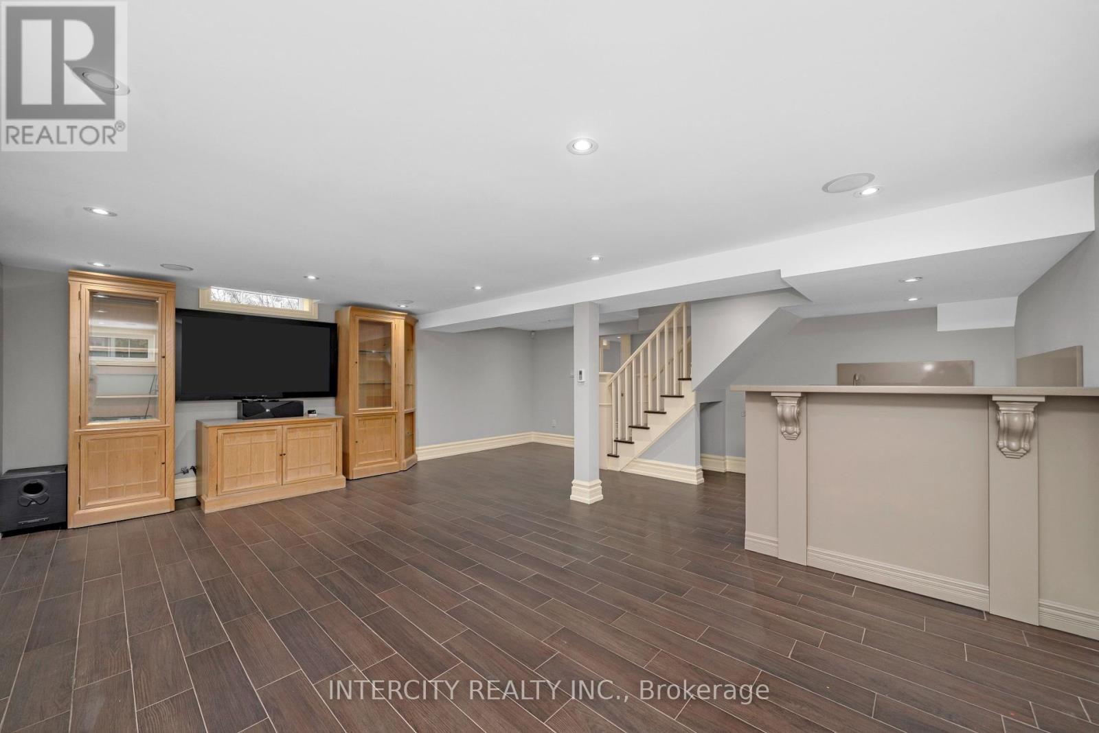 112 Mason Boulevard, Toronto, Ontario  M5M 3E3 - Photo 34 - C12178120