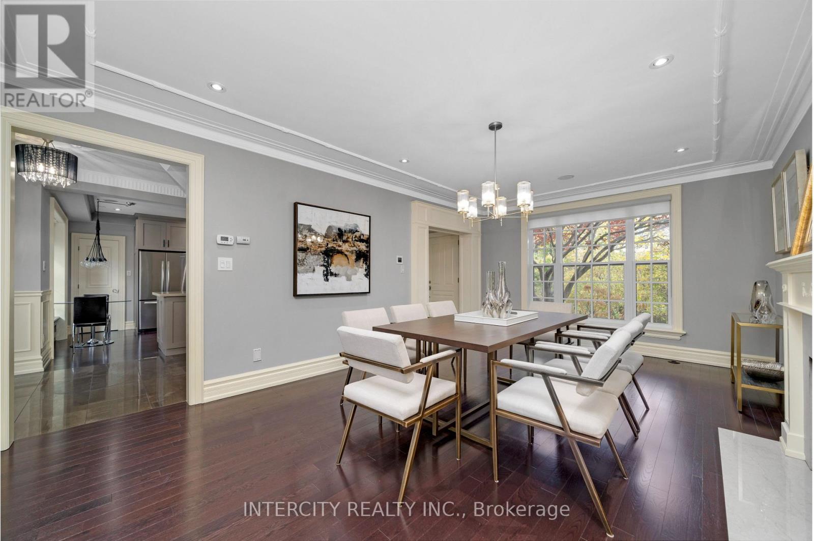 112 Mason Boulevard, Toronto, Ontario  M5M 3E3 - Photo 7 - C12178120