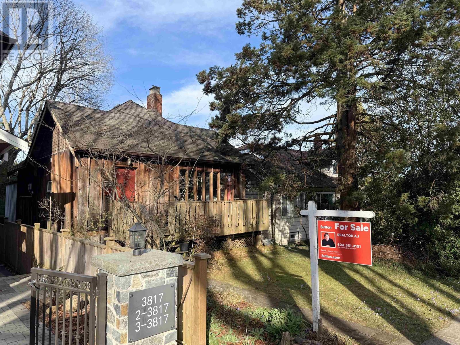 Property at 3813 W 15TH AVENUE image 3