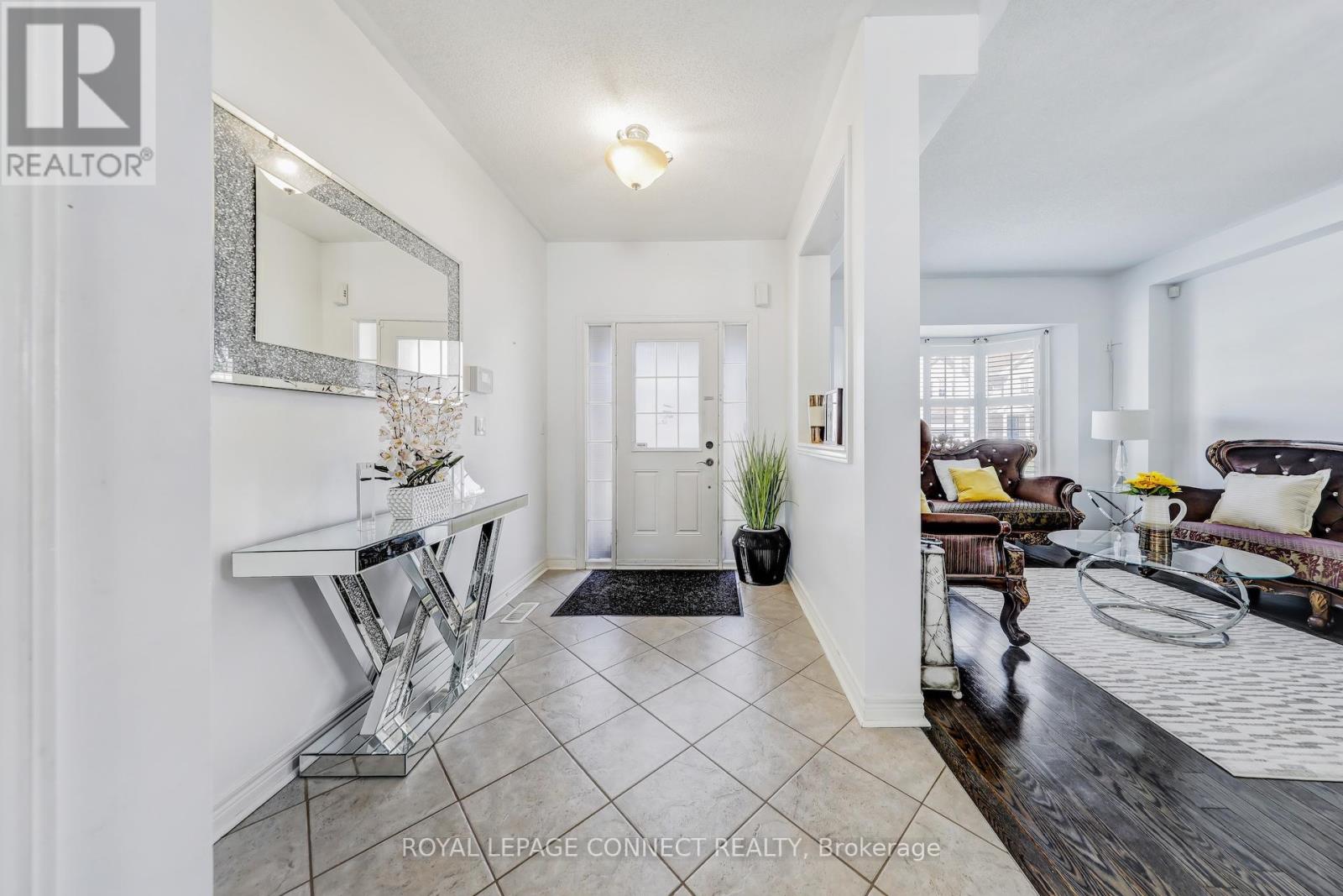 936 Langford Street, Oshawa, Ontario  L1K 0A4 - Photo 3 - E12178060