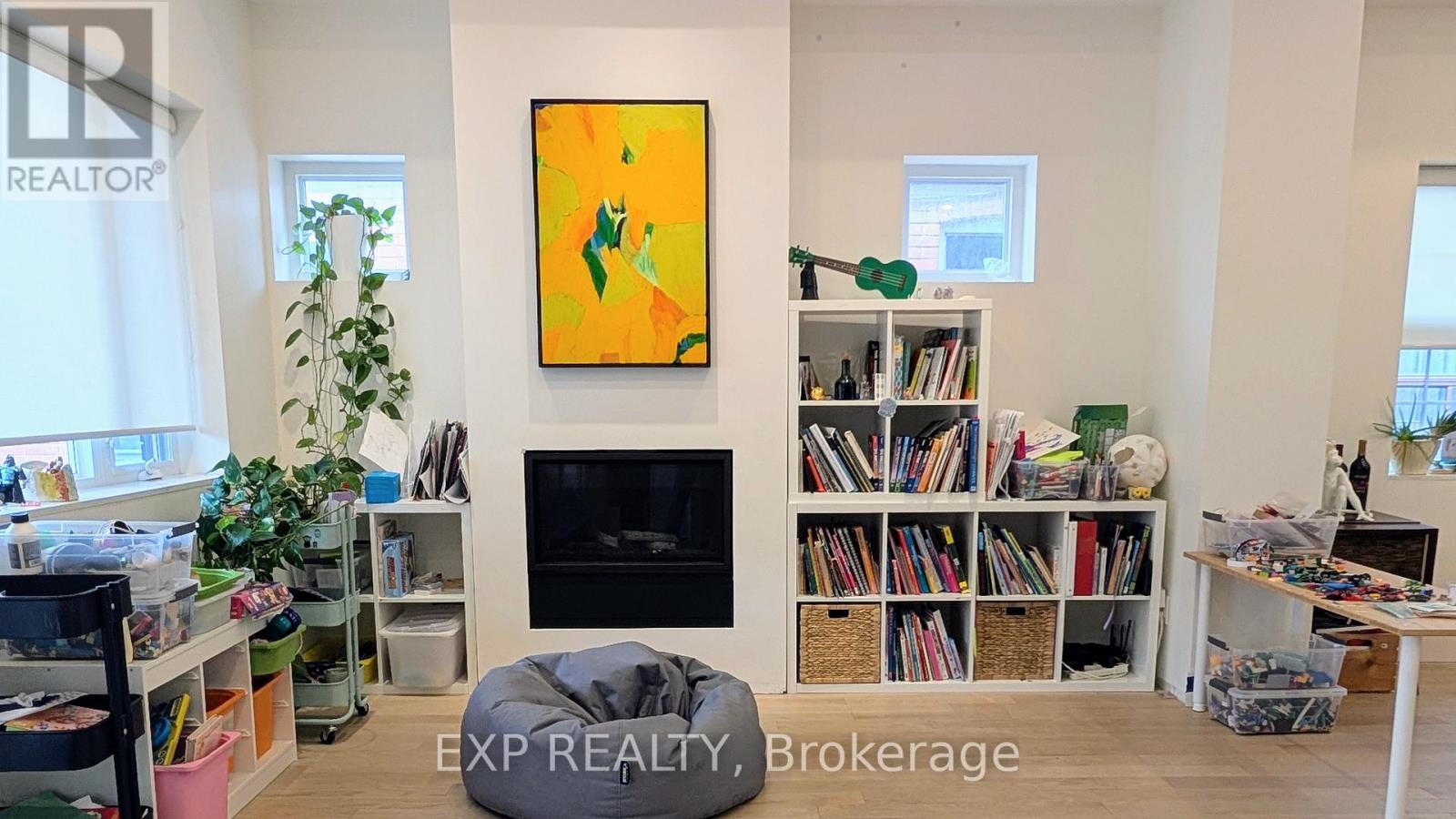 1043 Logan Avenue, Toronto, Ontario  M4K 3G2 - Photo 5 - E12178148