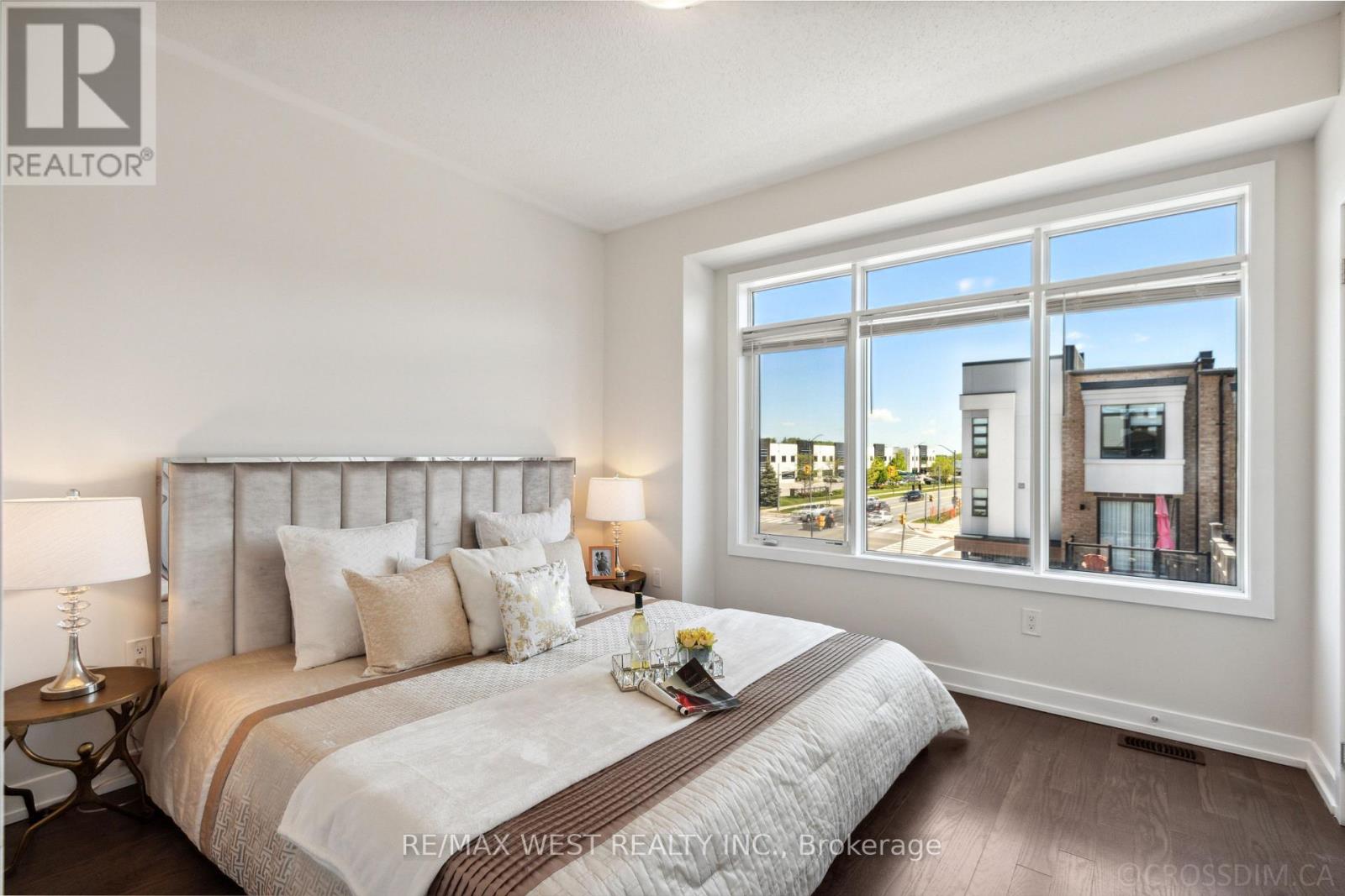 147 Salterton Circle E, Vaughan, Ontario  L6A 2Z2 - Photo 14 - N12178035