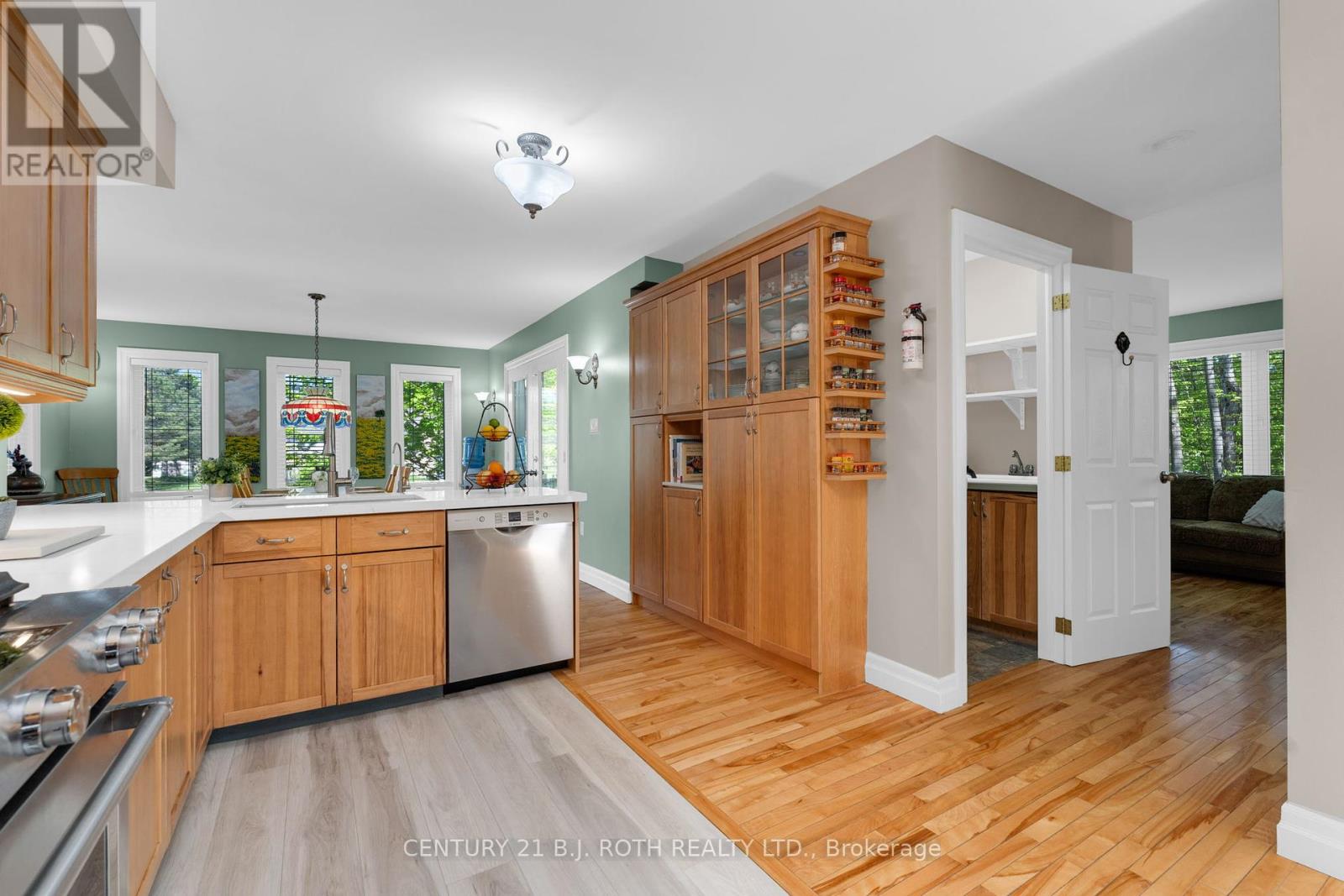 3809 East Street, Innisfil, Ontario  L9S 2L9 - Photo 16 - N12178065