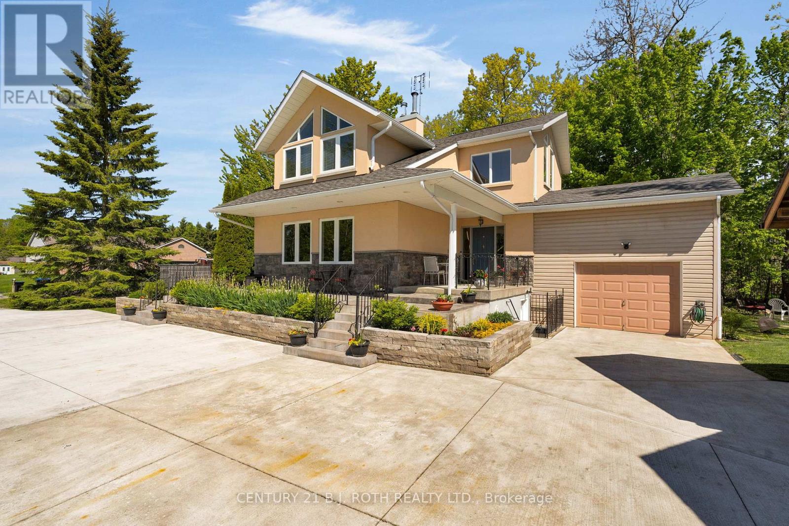 Property at 3809 EAST STREET image 4