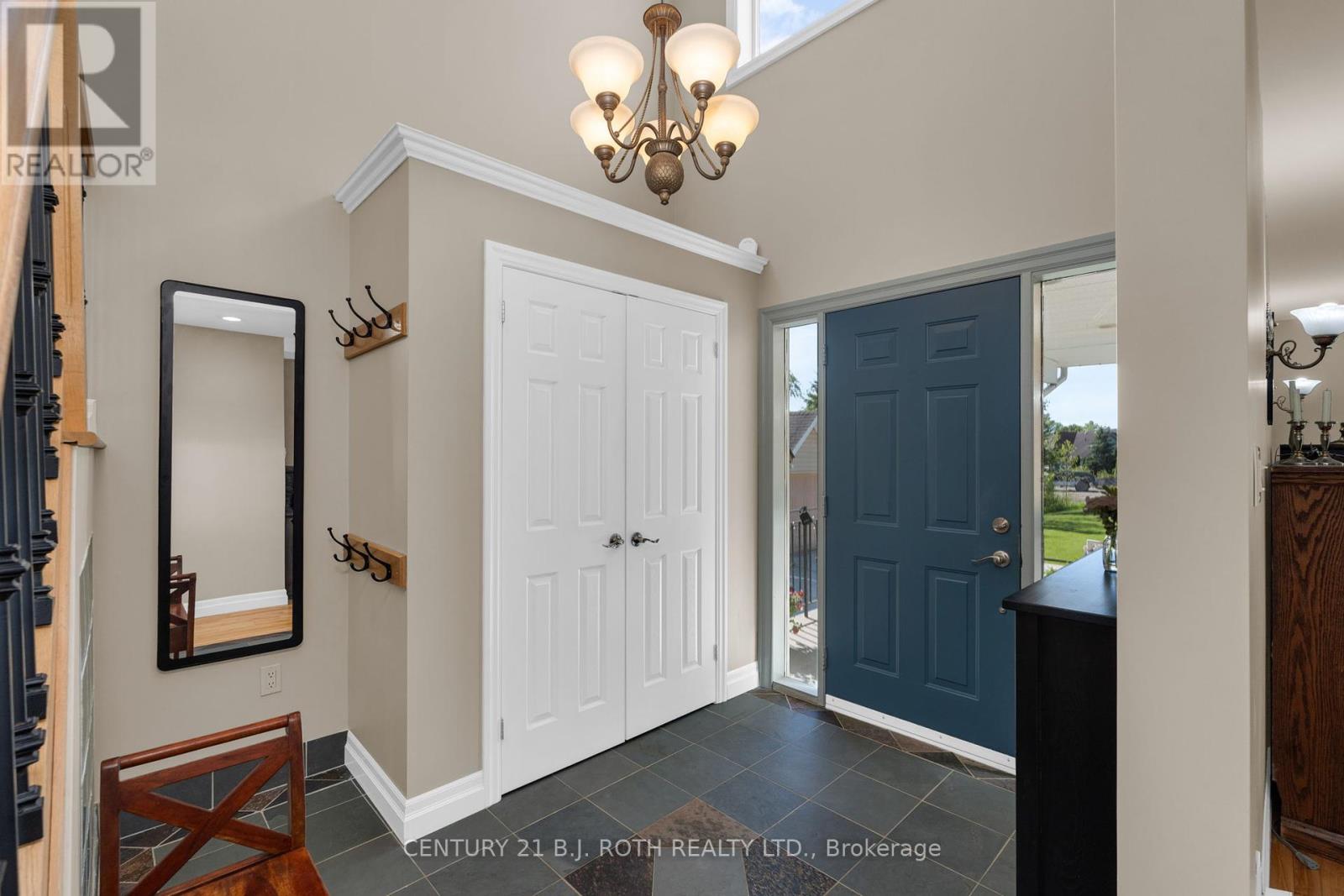 3809 East Street, Innisfil, Ontario  L9S 2L9 - Photo 7 - N12178065