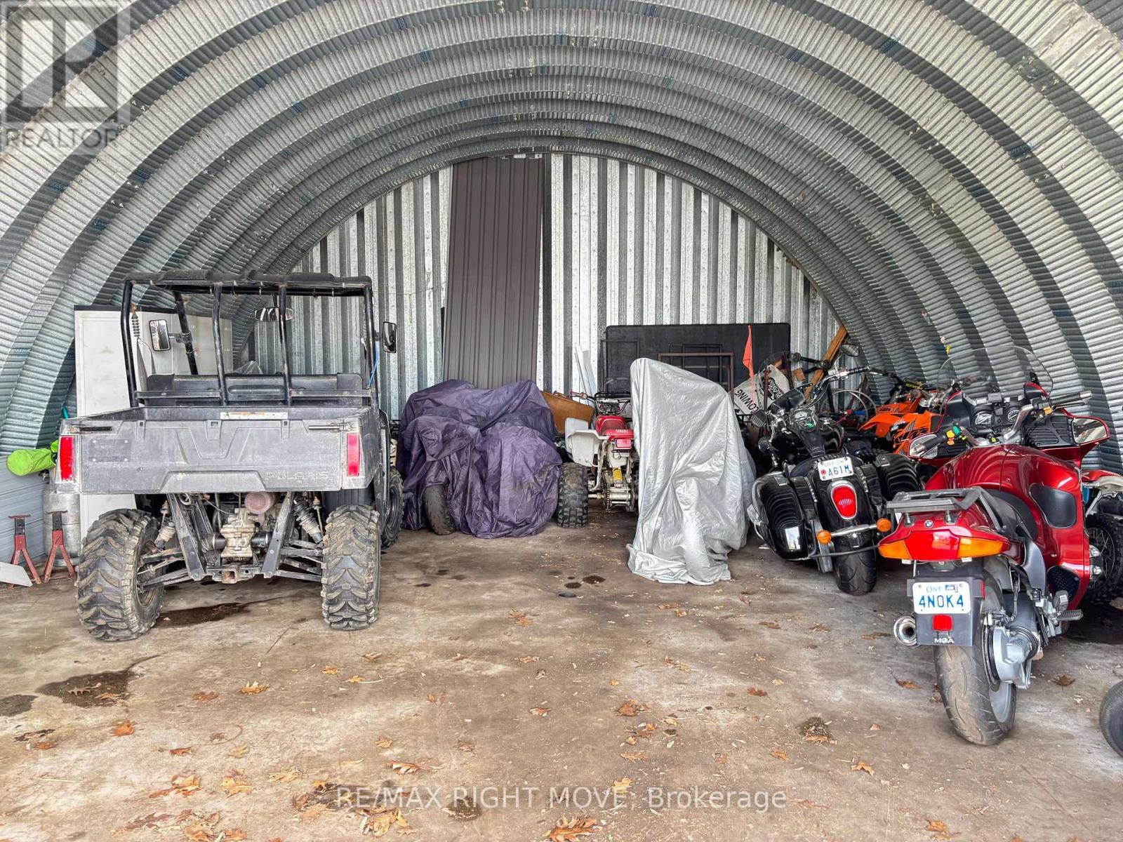 8806 12 Highway, Oro-Medonte, Ontario  L3V 0K1 - Photo 17 - S12178102