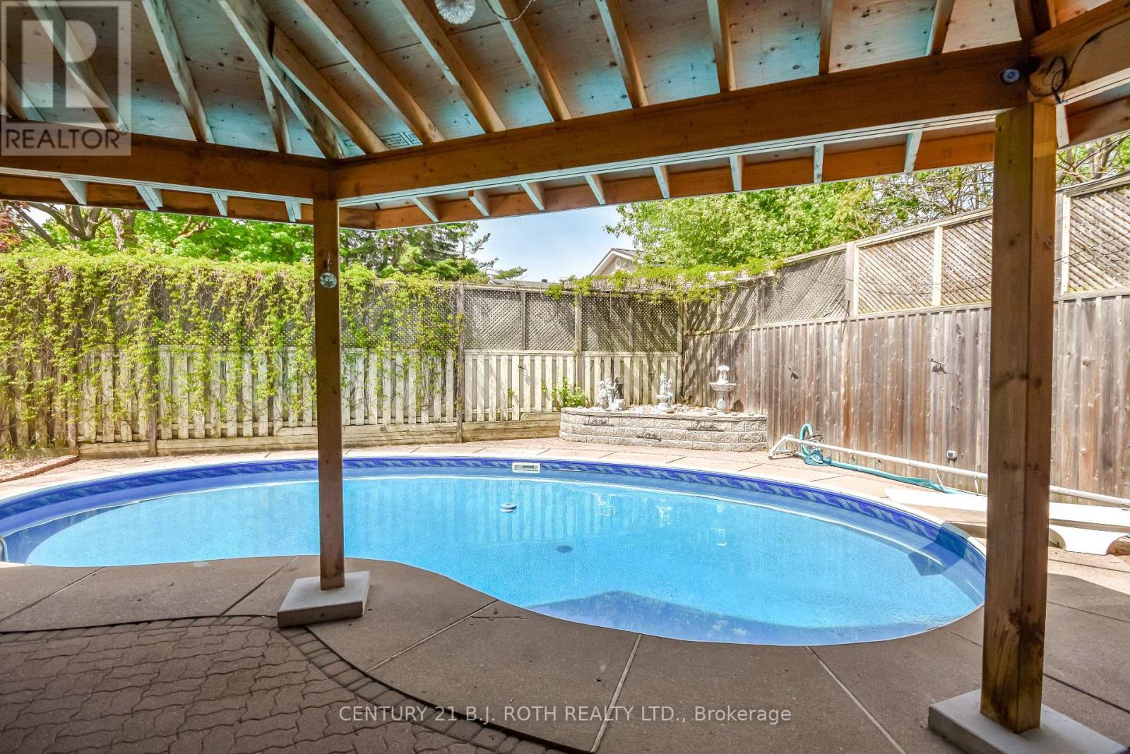 61 Second Street, Orillia, Ontario  L3V 4B3 - Photo 39 - S12178146