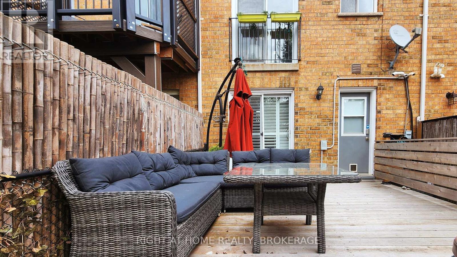 371 Fairgate Way, Oakville, Ontario  L6H 6Y1 - Photo 44 - W12136225