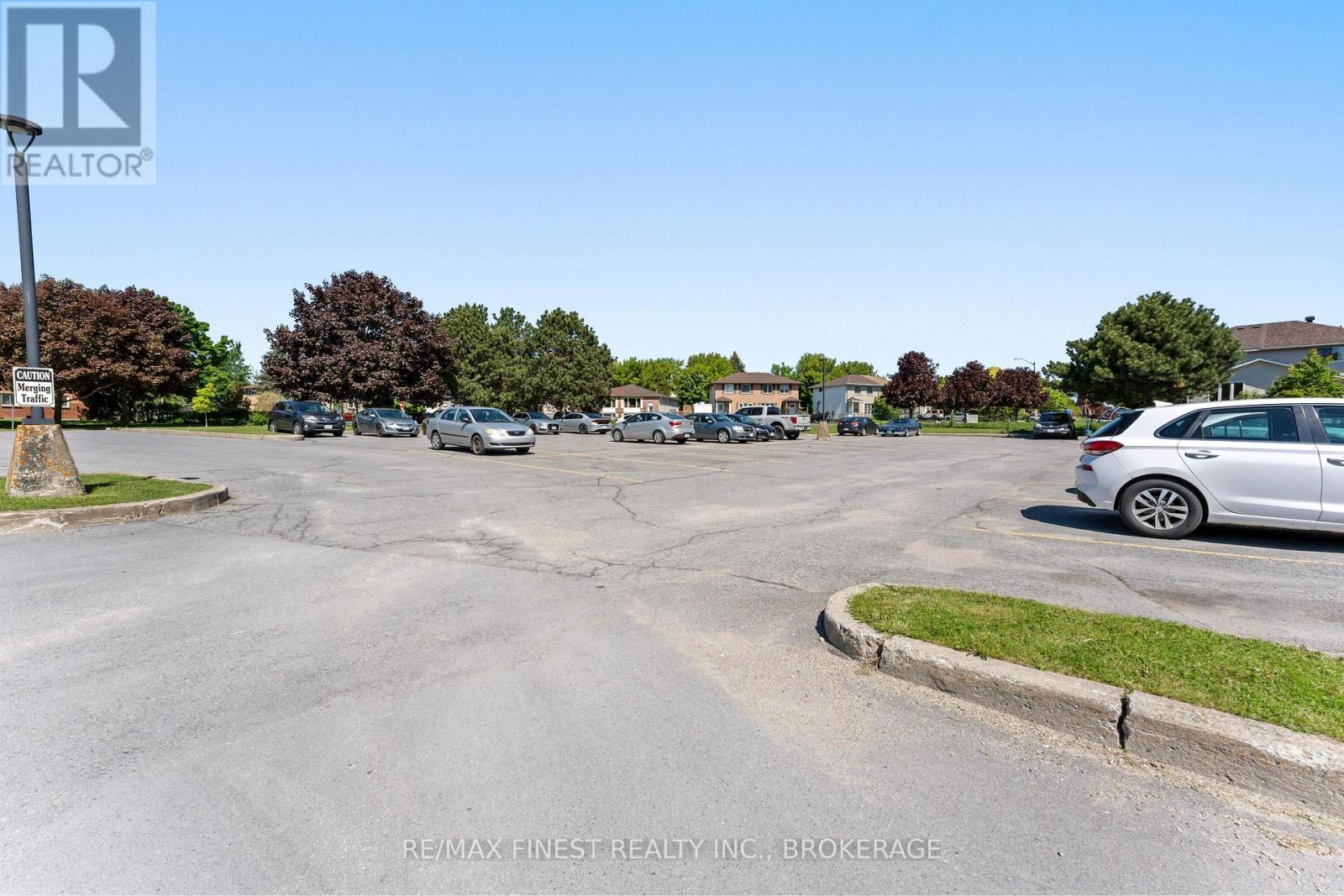 102 - 580 Armstrong Road, Kingston, Ontario  K7M 8M3 - Photo 31 - X12178252