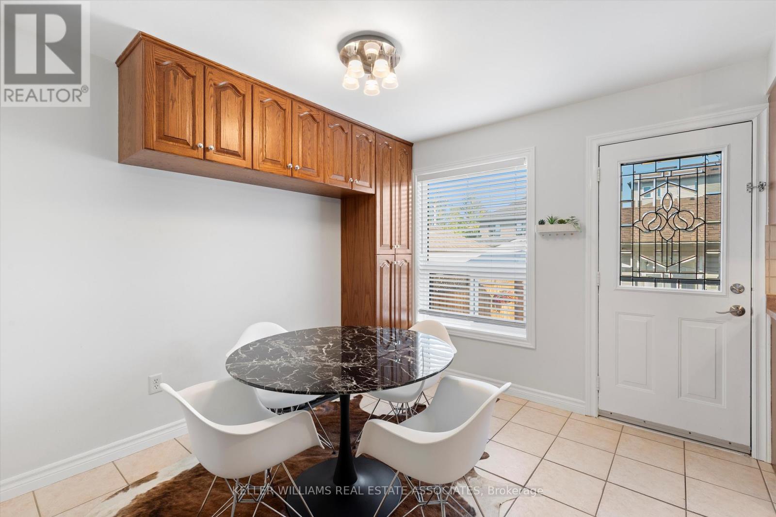 43 Viella Street, Toronto, Ontario  M6N 5C6 - Photo 12 - W12178003