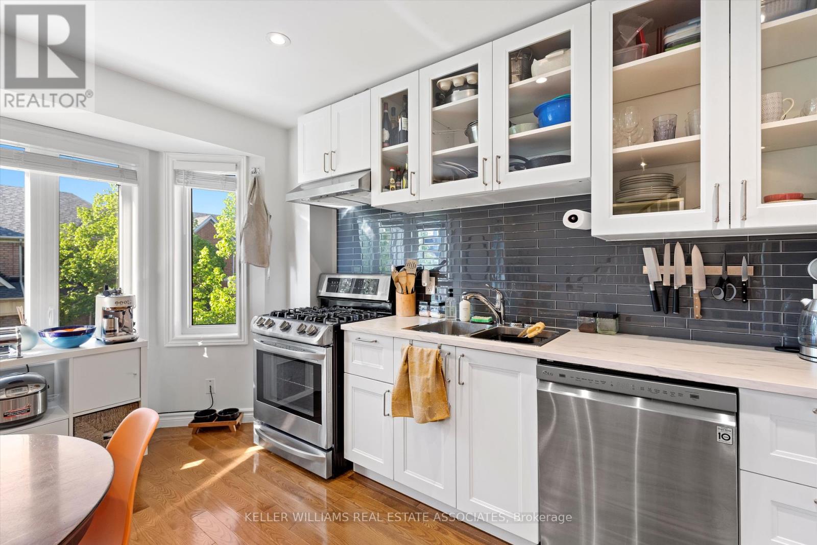 43 Viella Street, Toronto, Ontario  M6N 5C6 - Photo 21 - W12178003