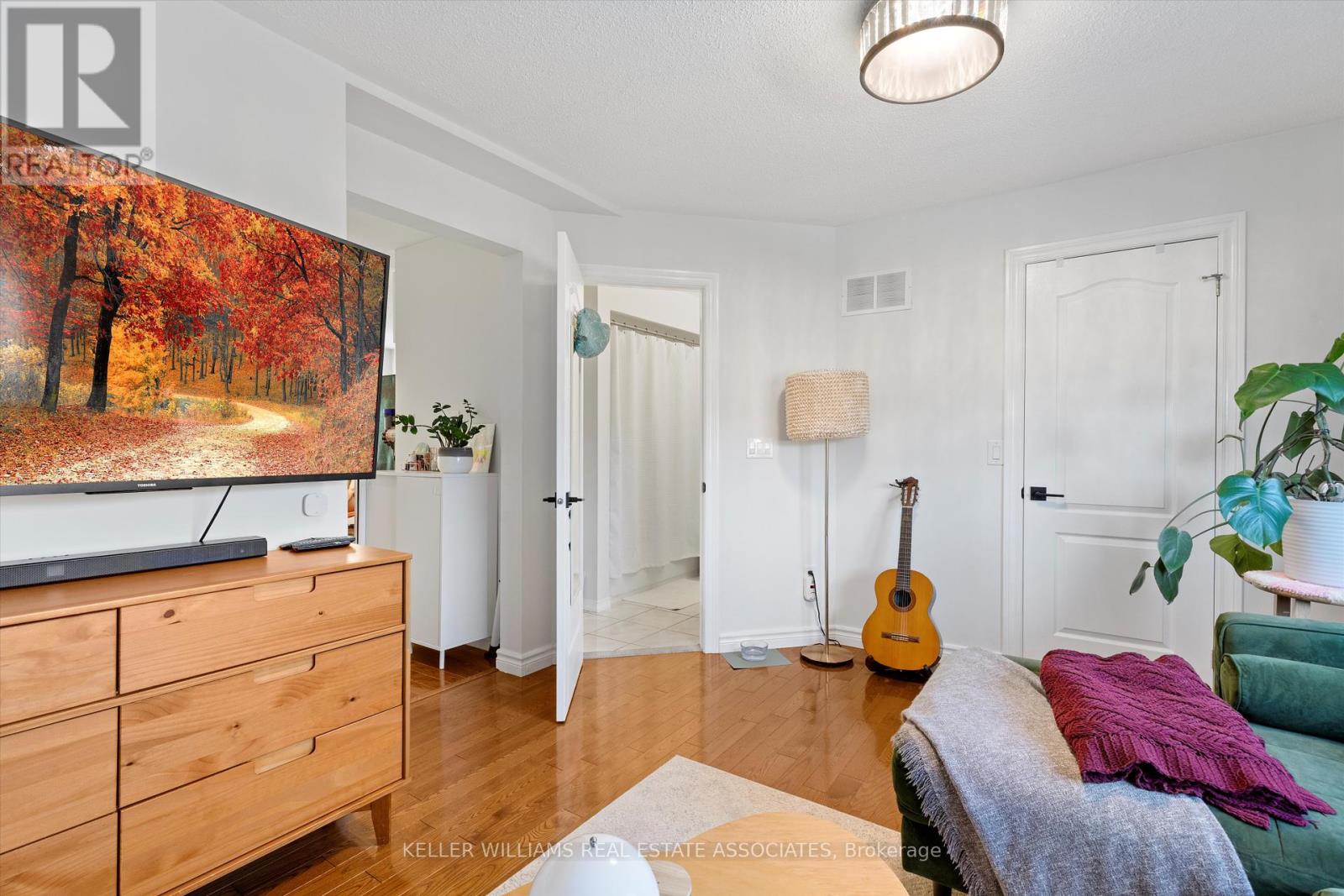 43 Viella Street, Toronto, Ontario  M6N 5C6 - Photo 26 - W12178003