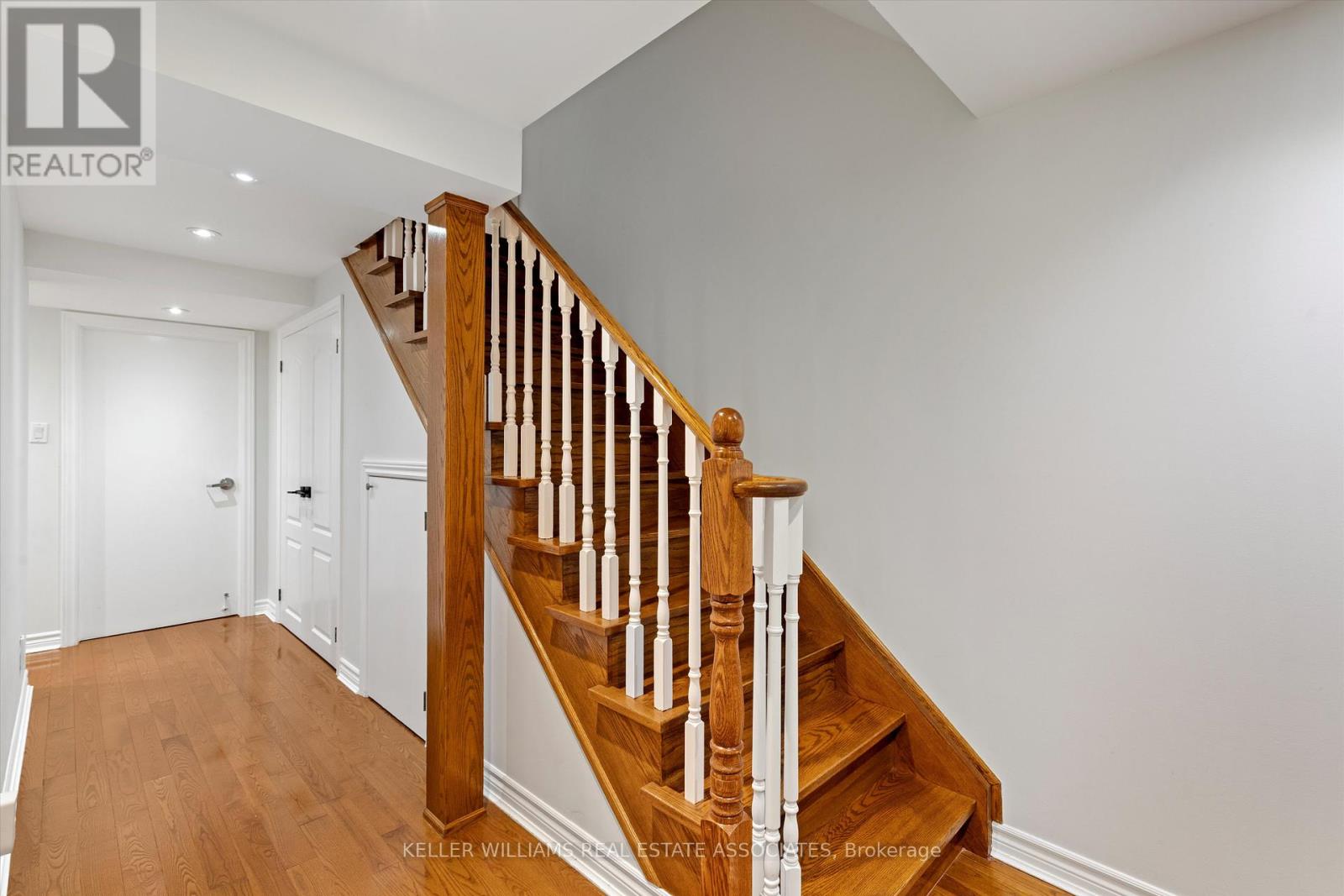 43 Viella Street, Toronto, Ontario  M6N 5C6 - Photo 27 - W12178003