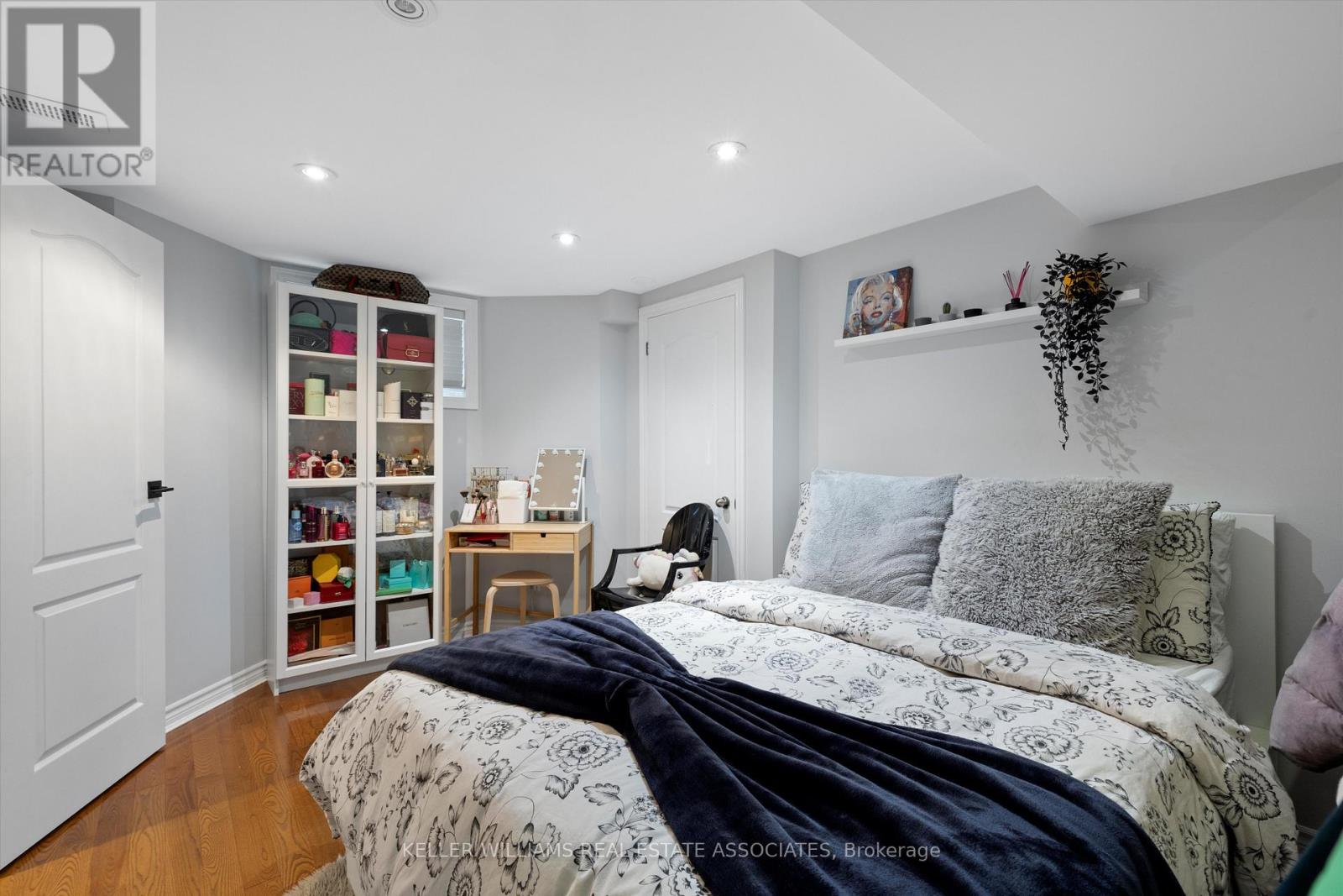 43 Viella Street, Toronto, Ontario  M6N 5C6 - Photo 29 - W12178003