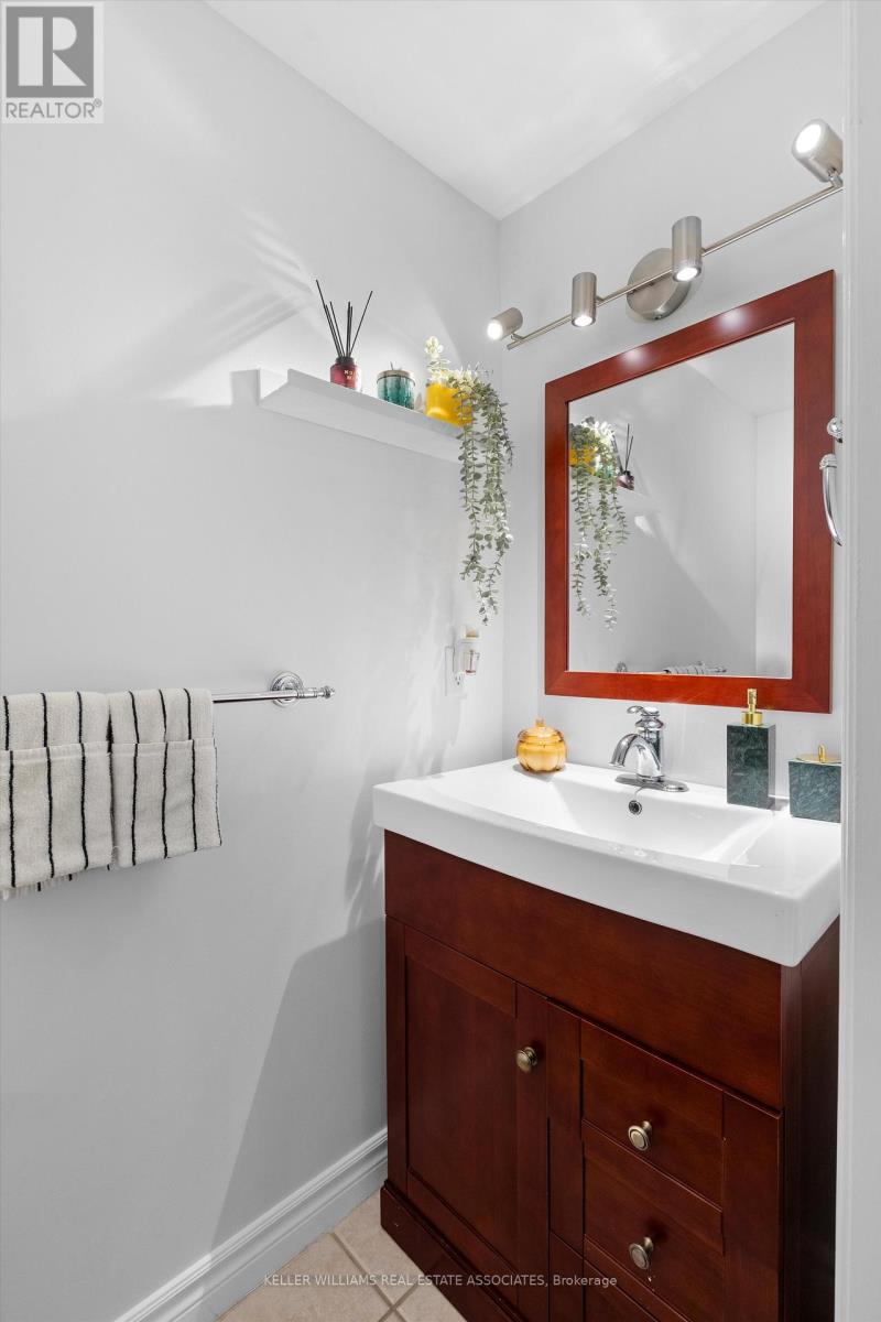 43 Viella Street, Toronto, Ontario  M6N 5C6 - Photo 31 - W12178003