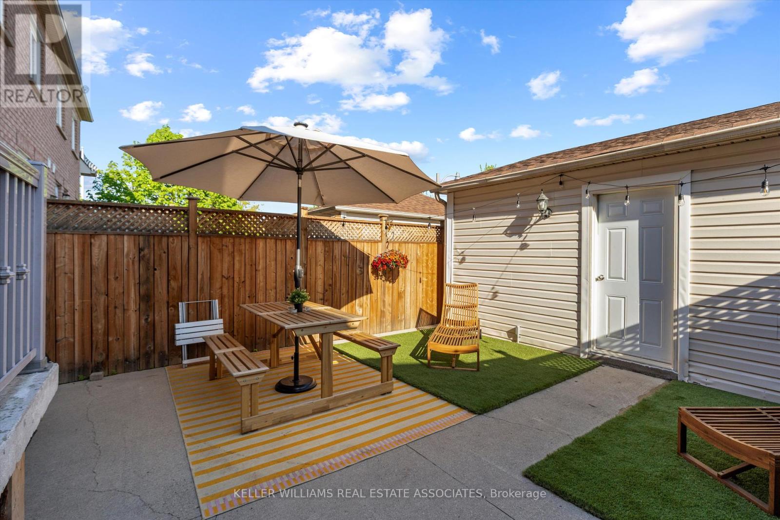43 Viella Street, Toronto, Ontario  M6N 5C6 - Photo 39 - W12178003