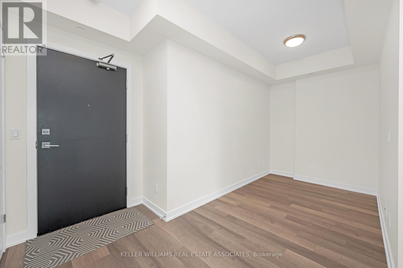 B412 - 5240 Dundas Street, Burlington, Ontario  L7L 0J6 - Photo 4 - W12178013