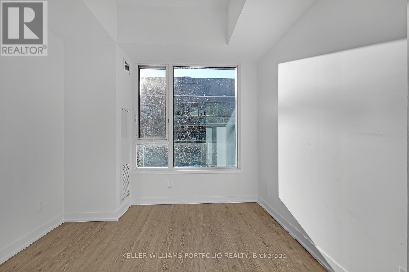4210 - 1926 Lake Shore Boulevard W, Toronto, Ontario  M6S 1A2 - Photo 20 - W12178031