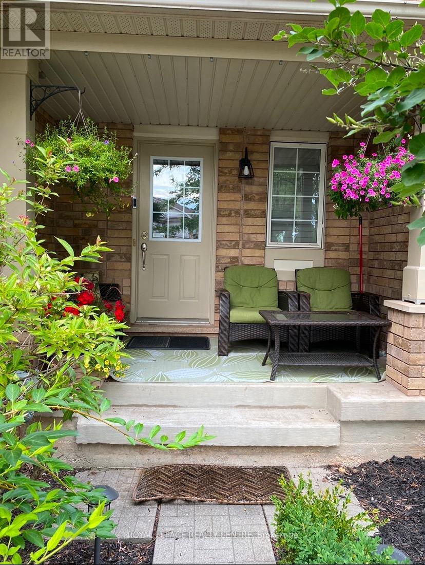 Property at 2418 BAINTREE CRESCENT image 3