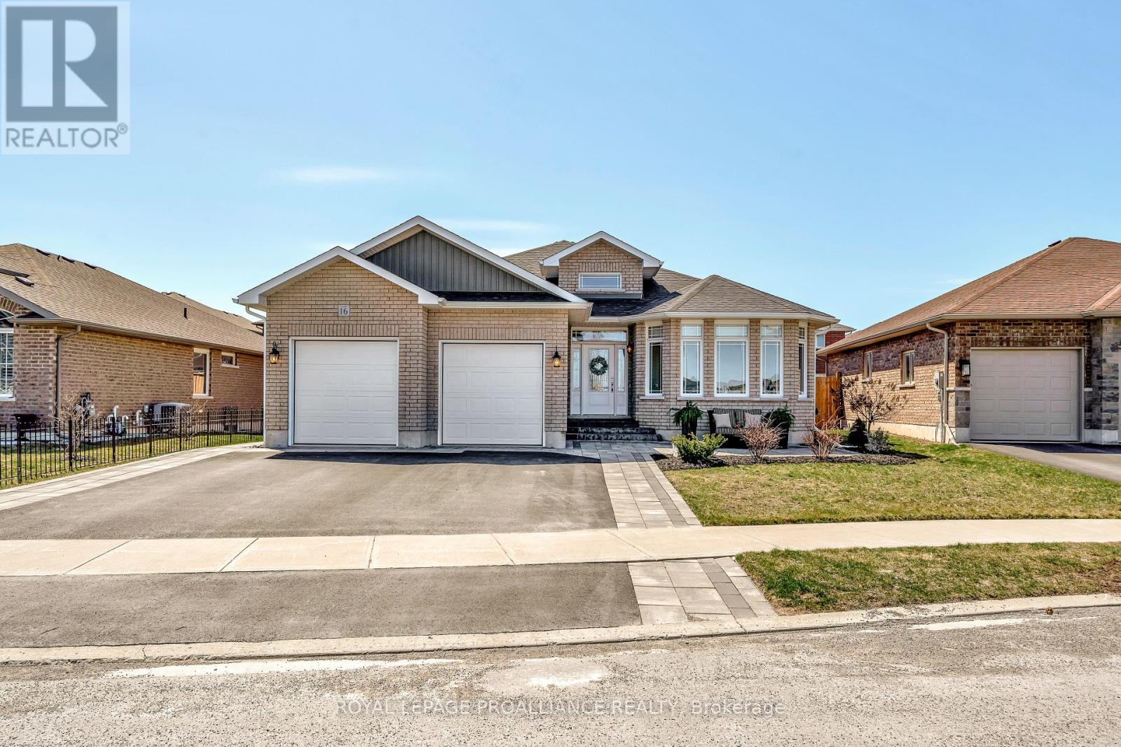 16 Hummingbird Drive, Belleville, Ontario K8N 0H7 - Photo 3 - X12178285