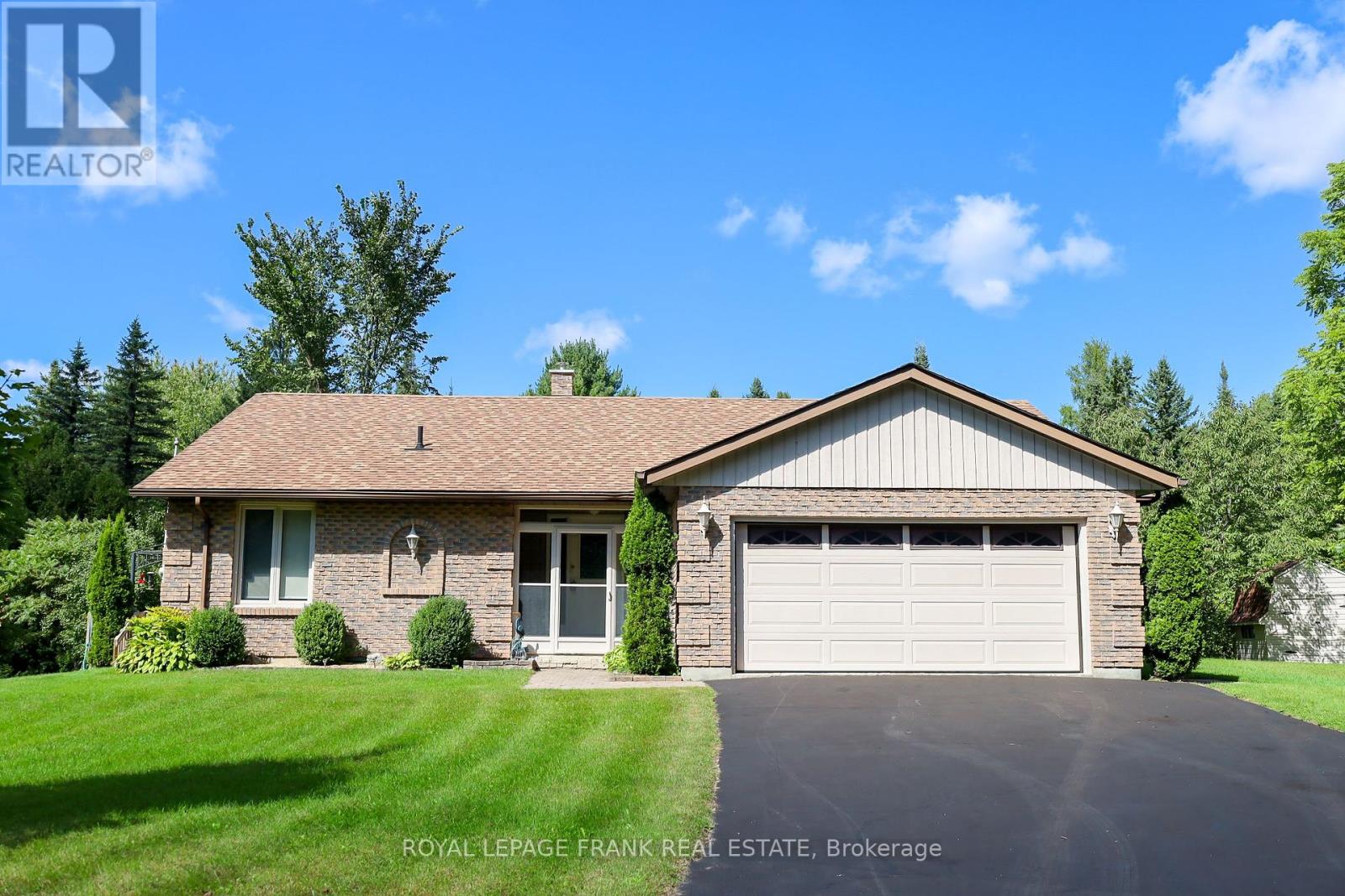 41 Pirates Glen Drive, Trent Lakes, Ontario K0M 1A0 - Photo 1 - X12178290