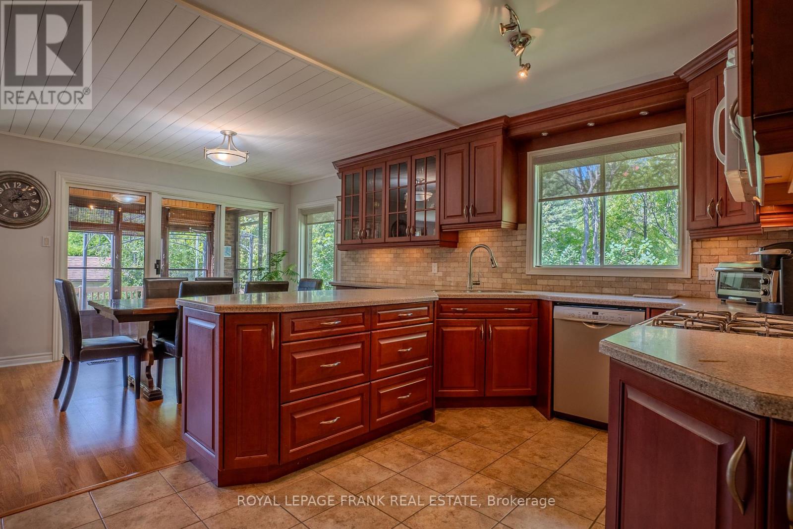 41 Pirates Glen Drive, Trent Lakes, Ontario K0M 1A0 - Photo 12 - X12178290