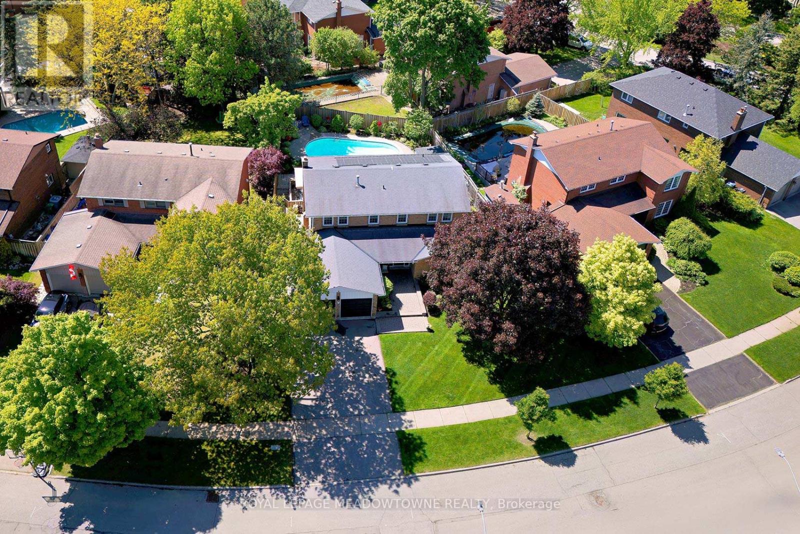 Property at 41 STEEN DRIVE image 3