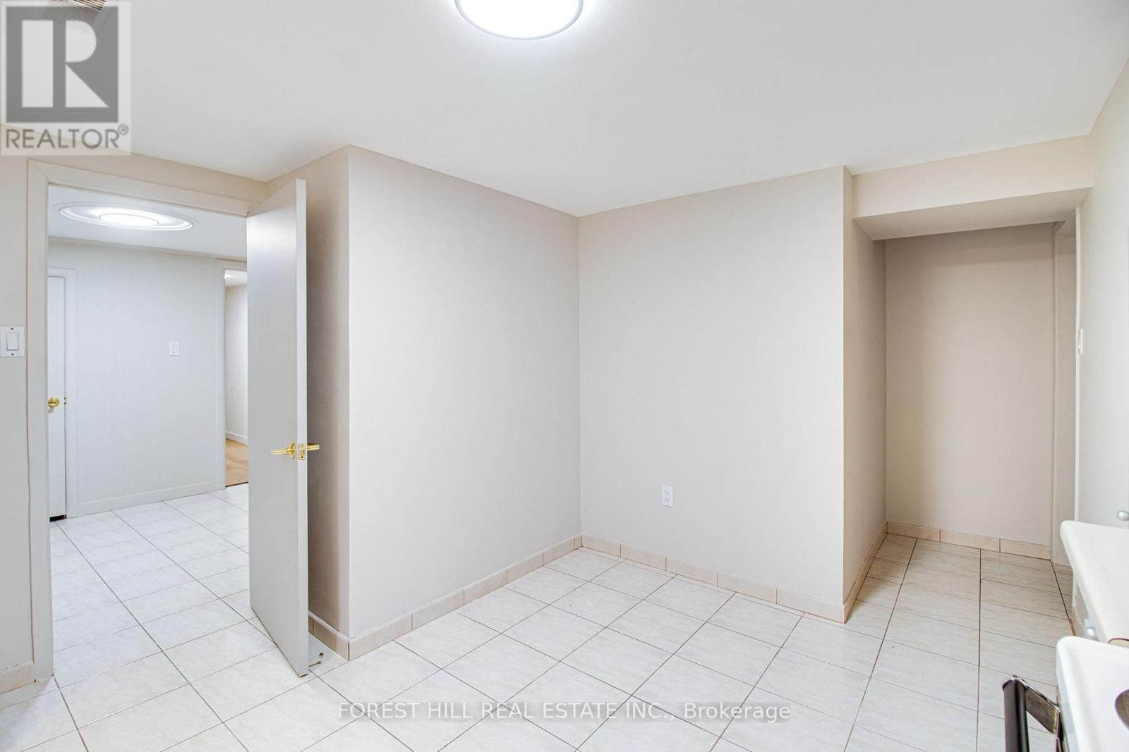 Bsmt - 57 Exbury Road, Toronto (Downsview-Roding-Cfb), Ontario  M3M 1P9 - Photo 20 - W12178136