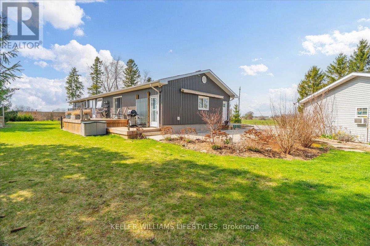 4609 Douglas Line, Plympton-Wyoming, Ontario  N0N 1J5 - Photo 34 - X12178202