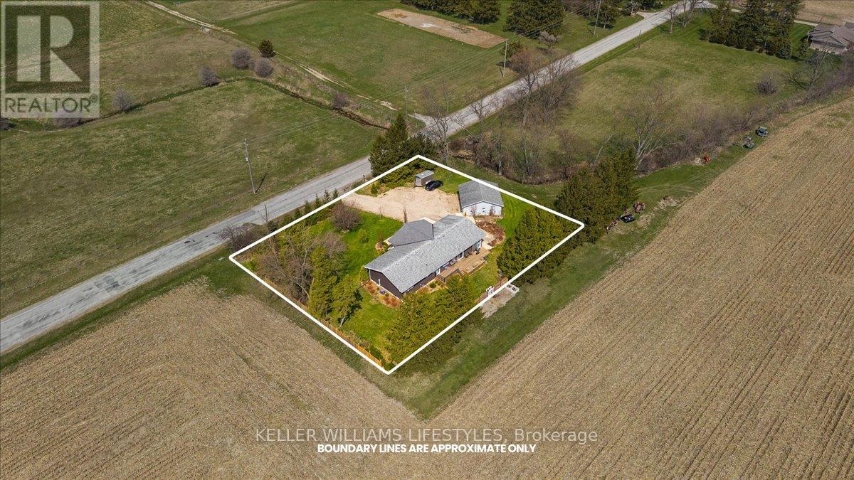 4609 Douglas Line, Plympton-Wyoming, Ontario  N0N 1J5 - Photo 44 - X12178202