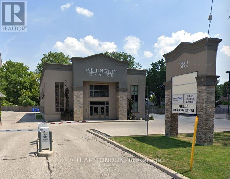 102 - 382 WELLINGTON STREET W, Chatham-Kent, Ontario