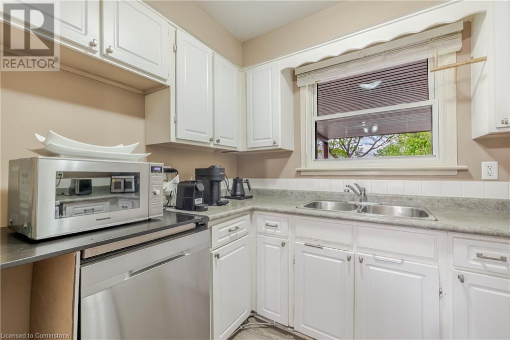 Photo 18 of 44 for 1330 Jalna Boulevard Unit# 126