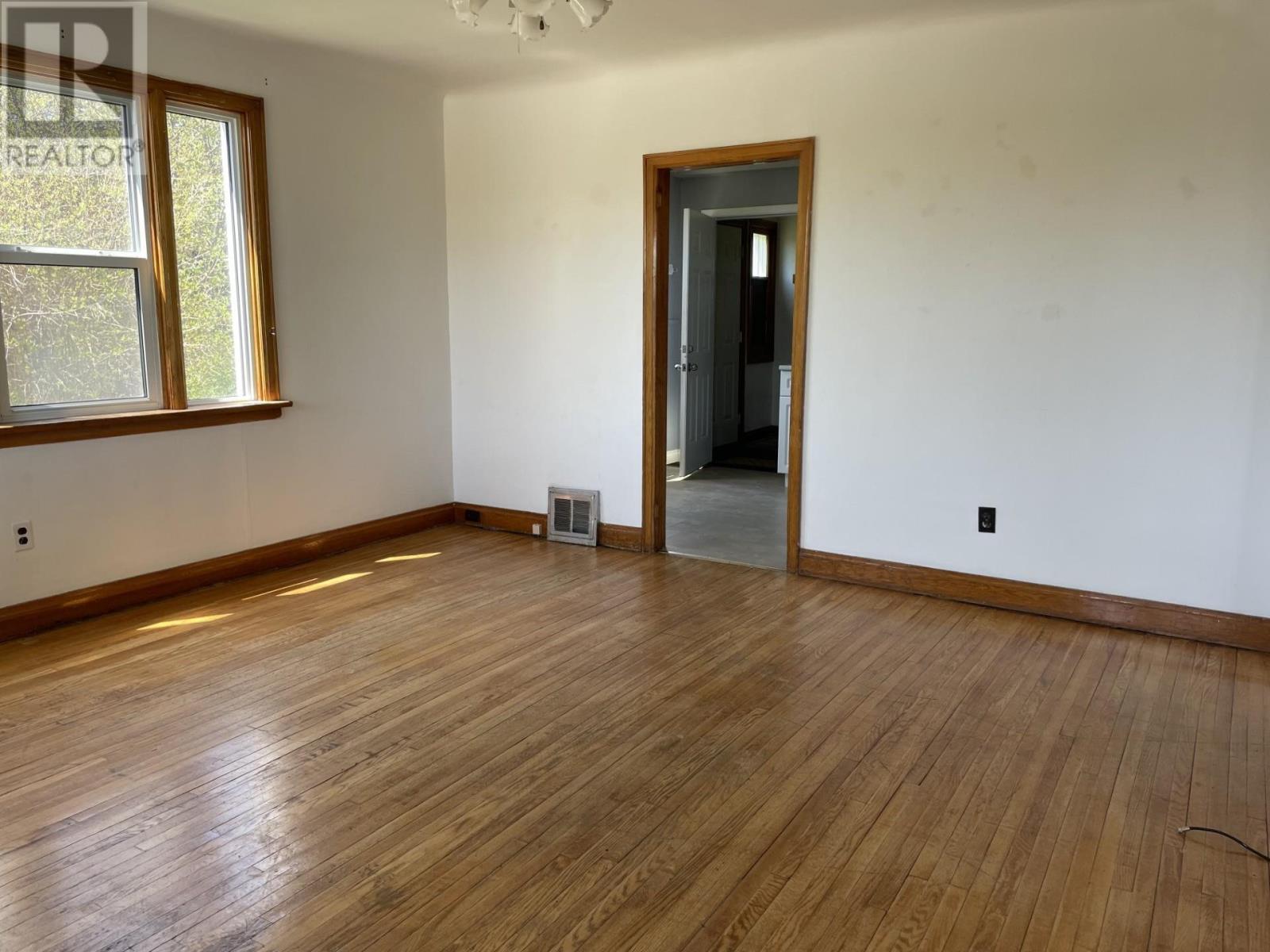Property at 96 Crown ST image 3