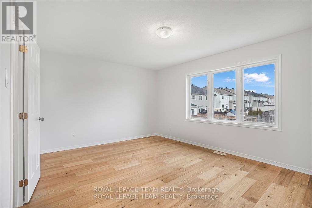 235 Huntsville Drive, Ottawa, Ontario  K2T 0C7 - Photo 17 - X12178231