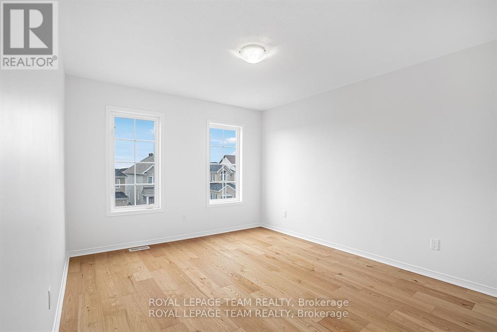 235 Huntsville Drive, Ottawa, Ontario  K2T 0C7 - Photo 25 - X12178231