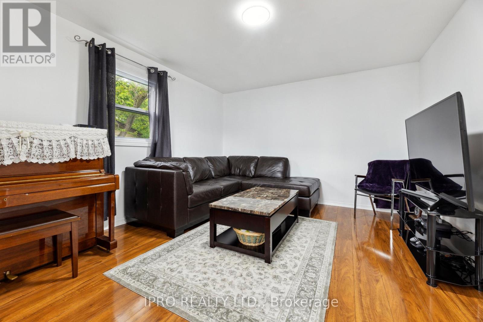 186 Dundas Street W, Quinte West, Ontario  K8V 3R2 - Photo 10 - X12178000