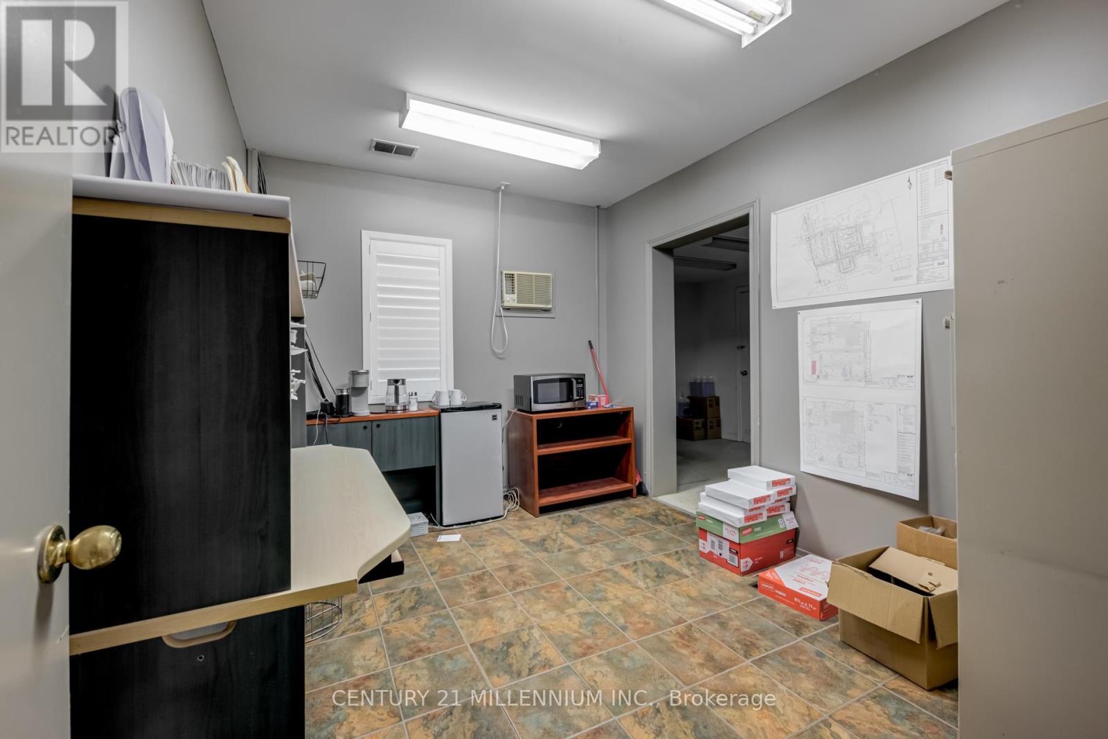 2073 Piper Lane, London East, Ontario  N5V 3S5 - Photo 30 - X12178026