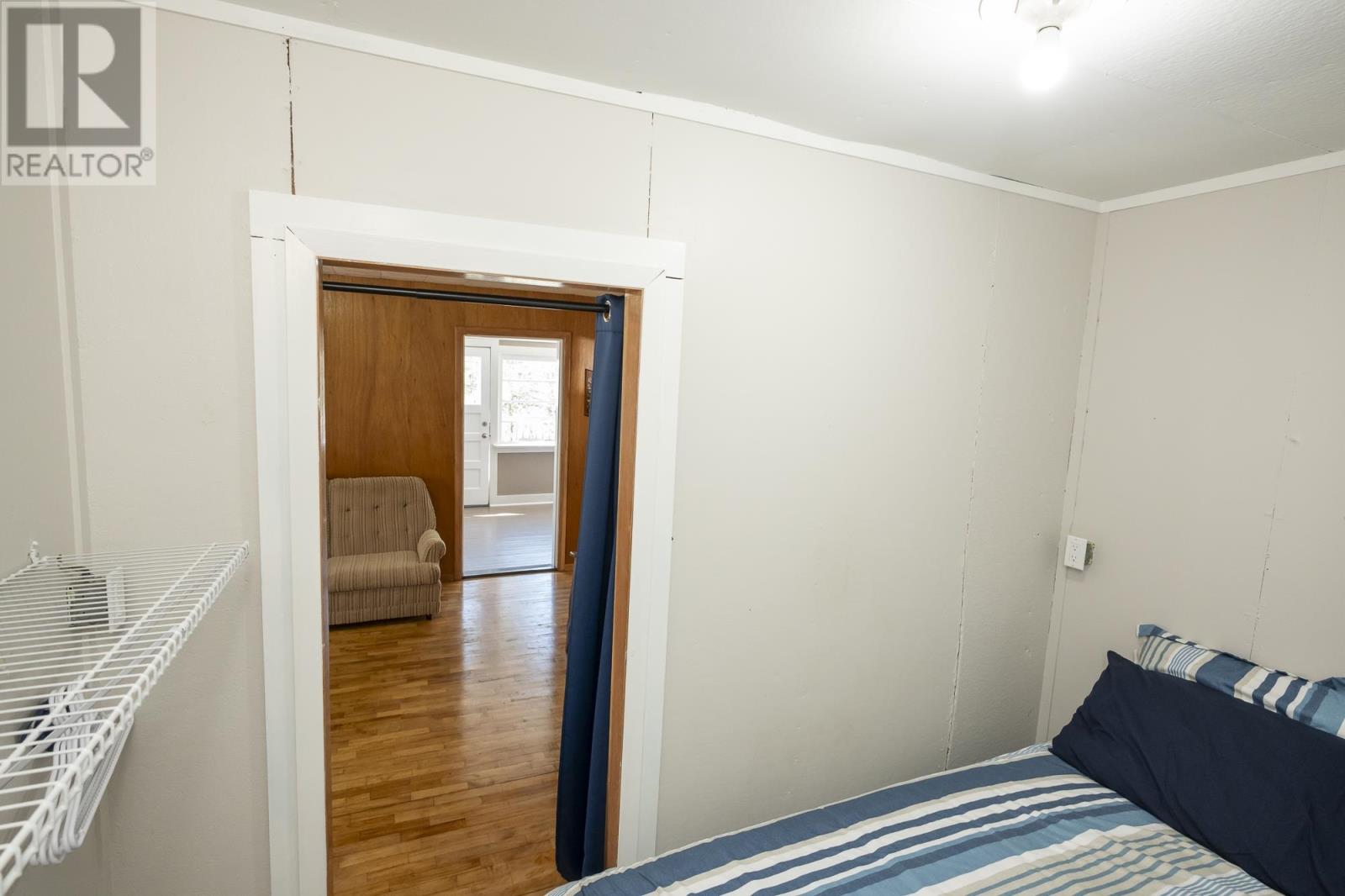 2043 Sunnyside Beach Ave, Thunder Bay, Ontario  P7A 4K4 - Photo 15 - TB251390