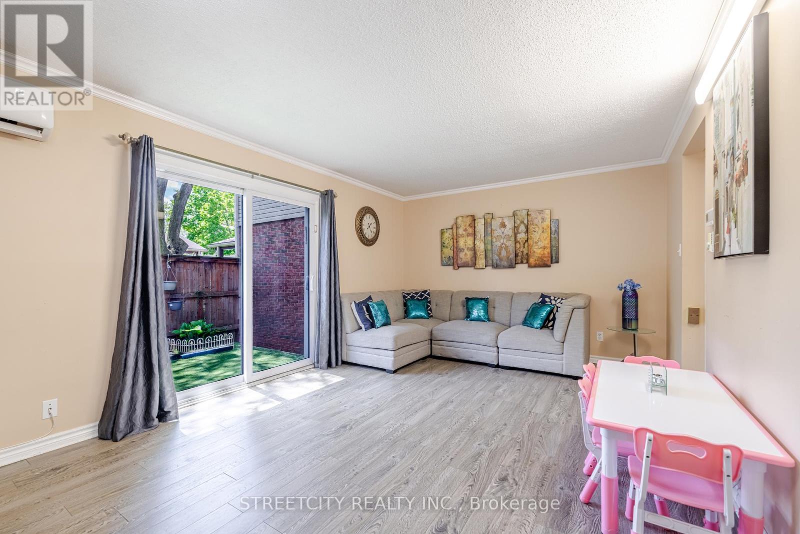 Photo 11 of 44 for 126 - 1330 Jalna Boulevard