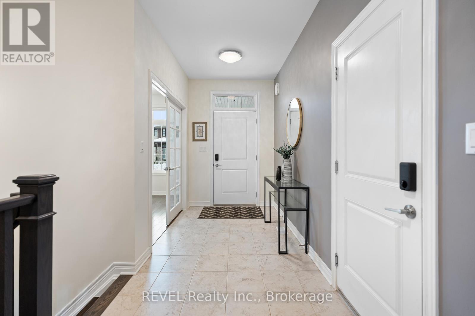 8 Hopkins Street, Thorold (Hurricane/merrittville), Ontario  L2V 0E6 - Photo 9 - X12154775