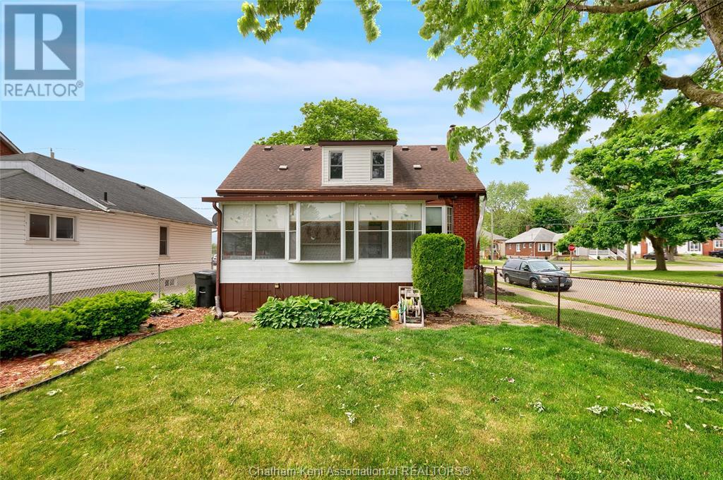 117 Robertson Avenue, Chatham, Ontario N7M 3A9 - Photo 4 - 25013232