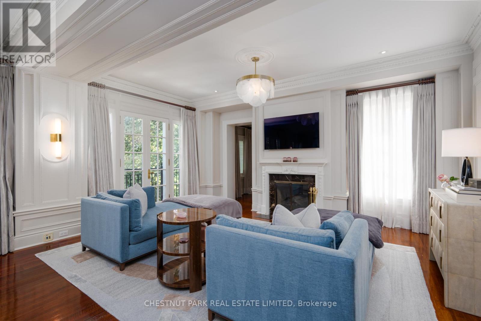 82 Chestnut Park Road, Toronto, Ontario  M4W 2R3 - Photo 15 - C12178239