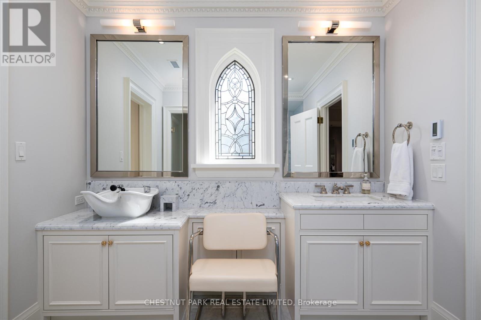 82 Chestnut Park Road, Toronto, Ontario  M4W 2R3 - Photo 19 - C12178239