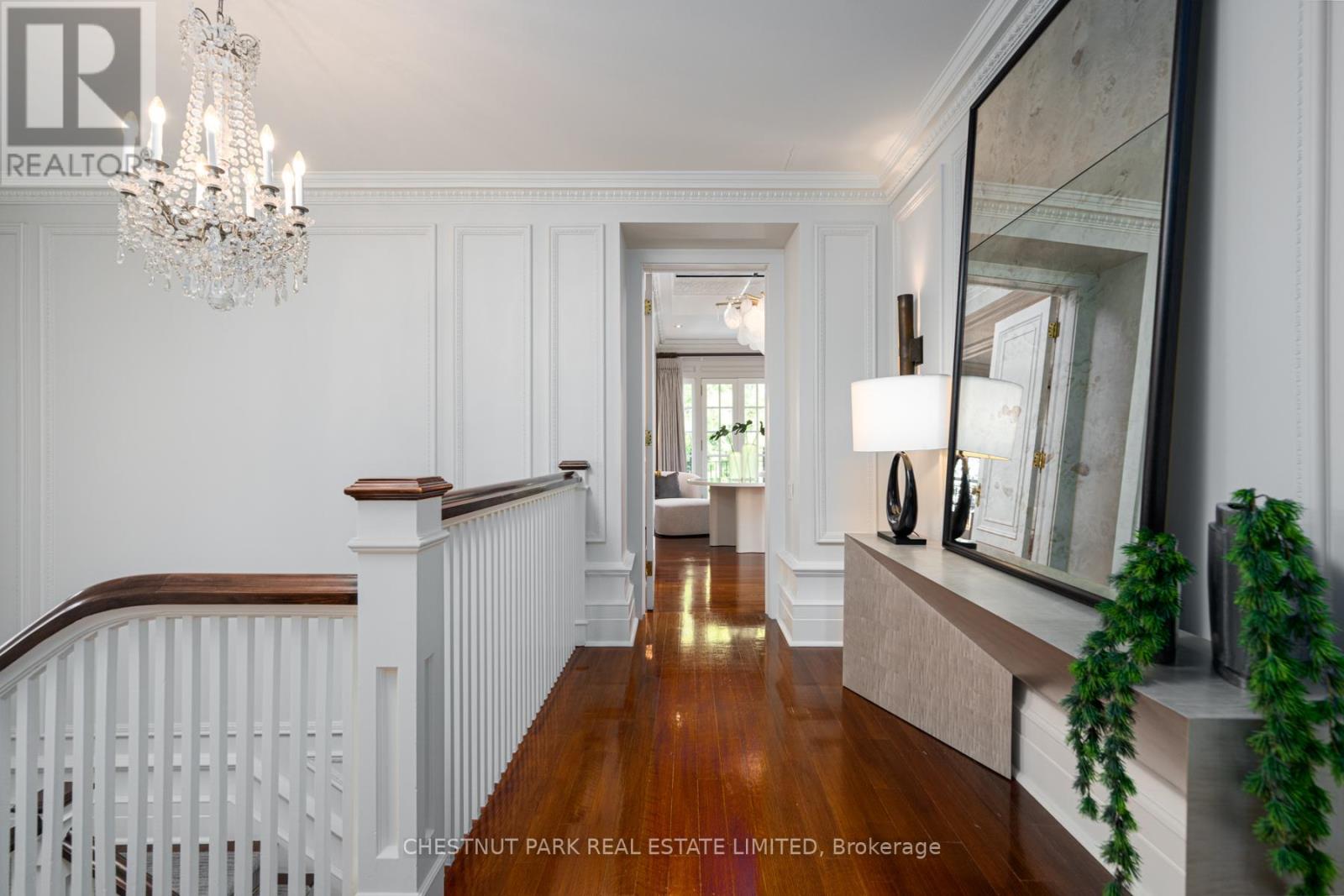 82 Chestnut Park Road, Toronto, Ontario  M4W 2R3 - Photo 21 - C12178239