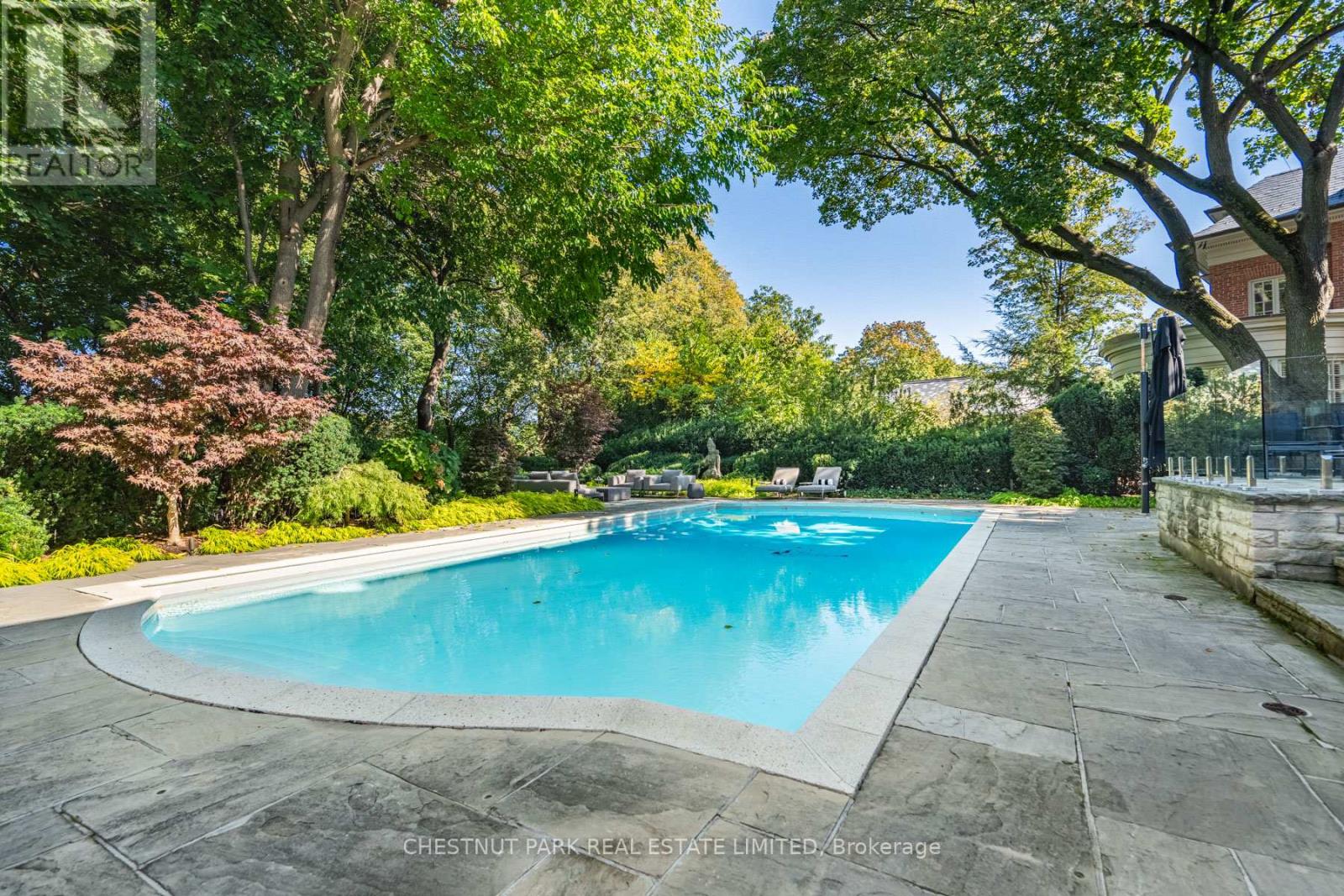 82 Chestnut Park Road, Toronto, Ontario  M4W 2R3 - Photo 24 - C12178239