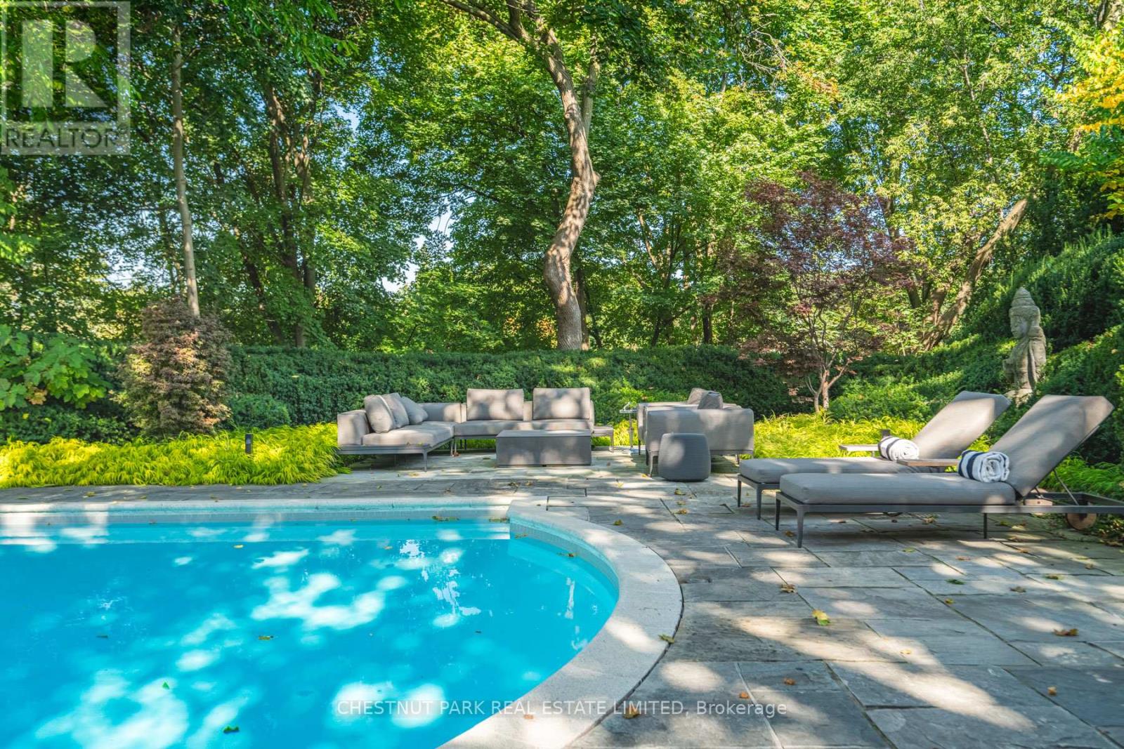 82 Chestnut Park Road, Toronto, Ontario  M4W 2R3 - Photo 25 - C12178239