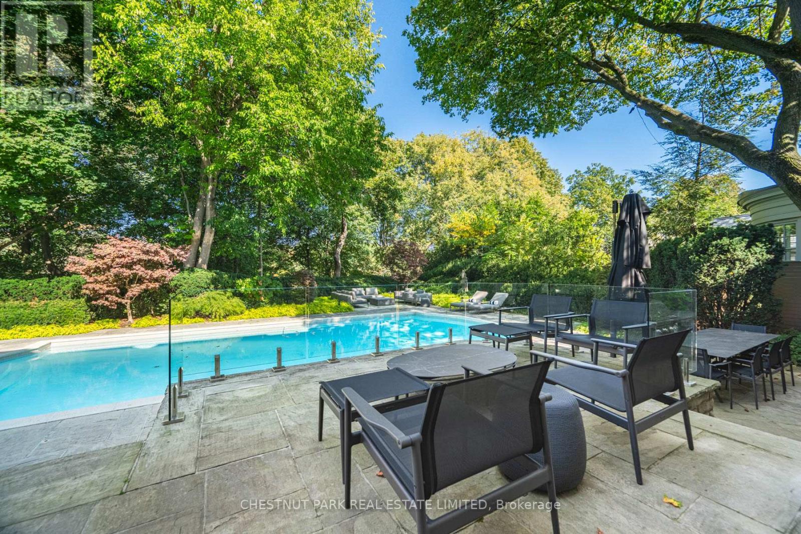 82 Chestnut Park Road, Toronto, Ontario  M4W 2R3 - Photo 27 - C12178239
